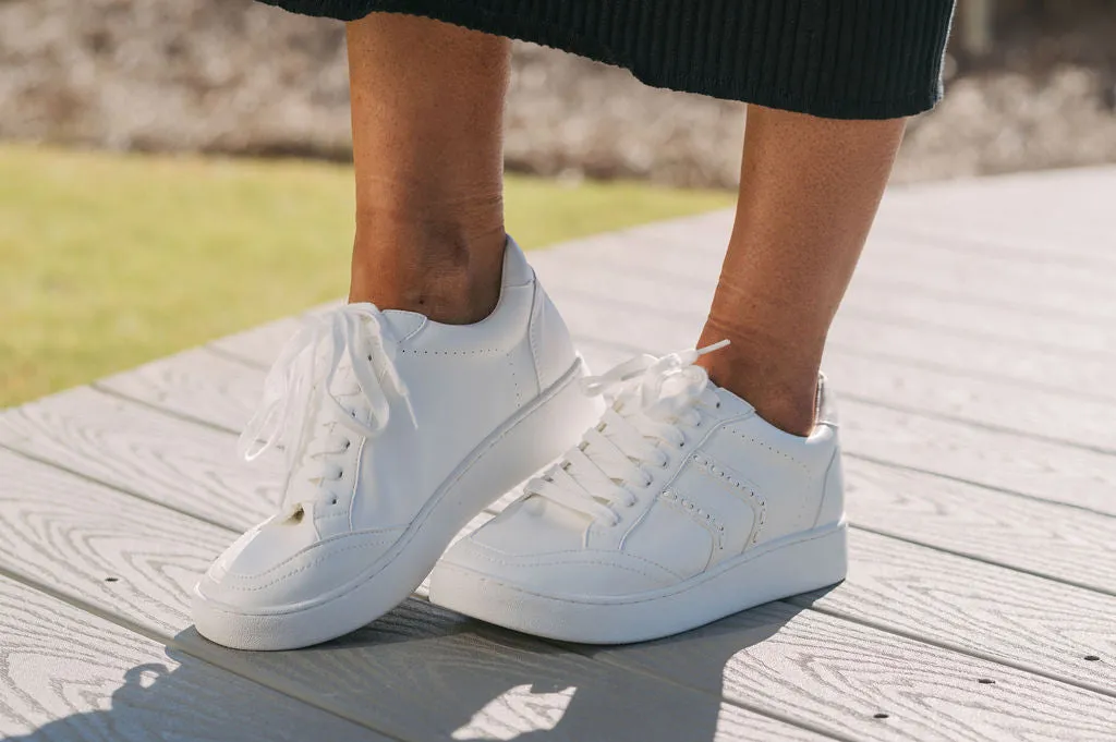 Amozae-Adele Stitch Sneaker- White