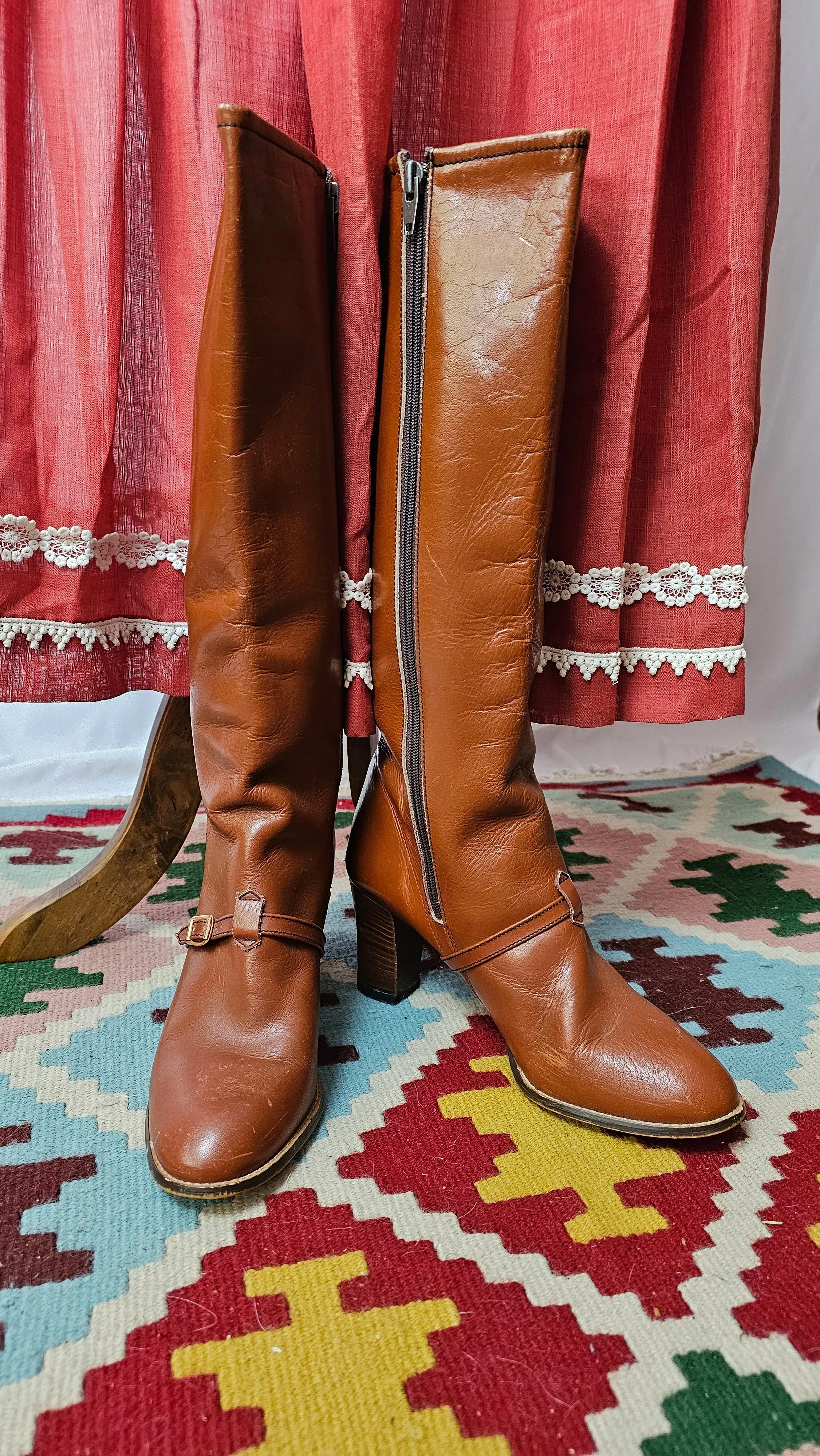 Genuine Vintage leather 70s boots size 8.5