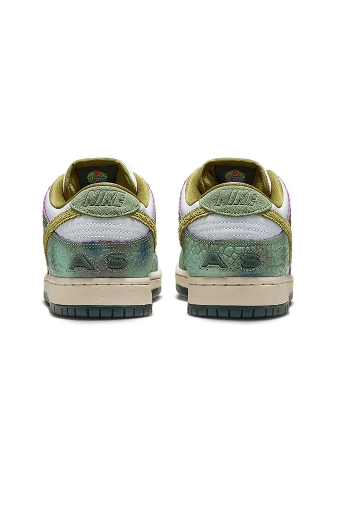 Nike SB Dunk Low Pro "Chameleon" Alexis Sablone Skate Shoes