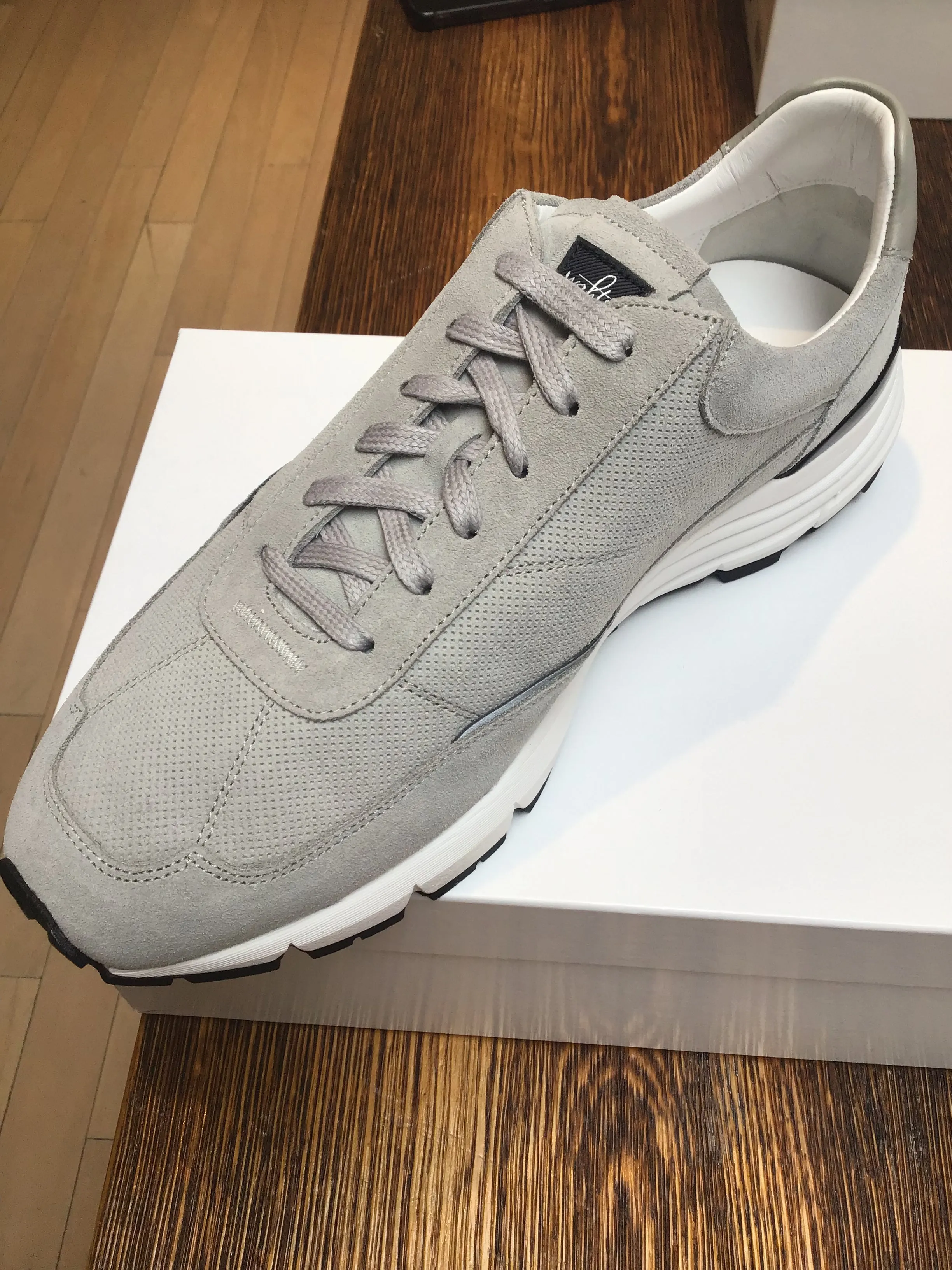 WAHTS Finn Lux Suede Runner Grey