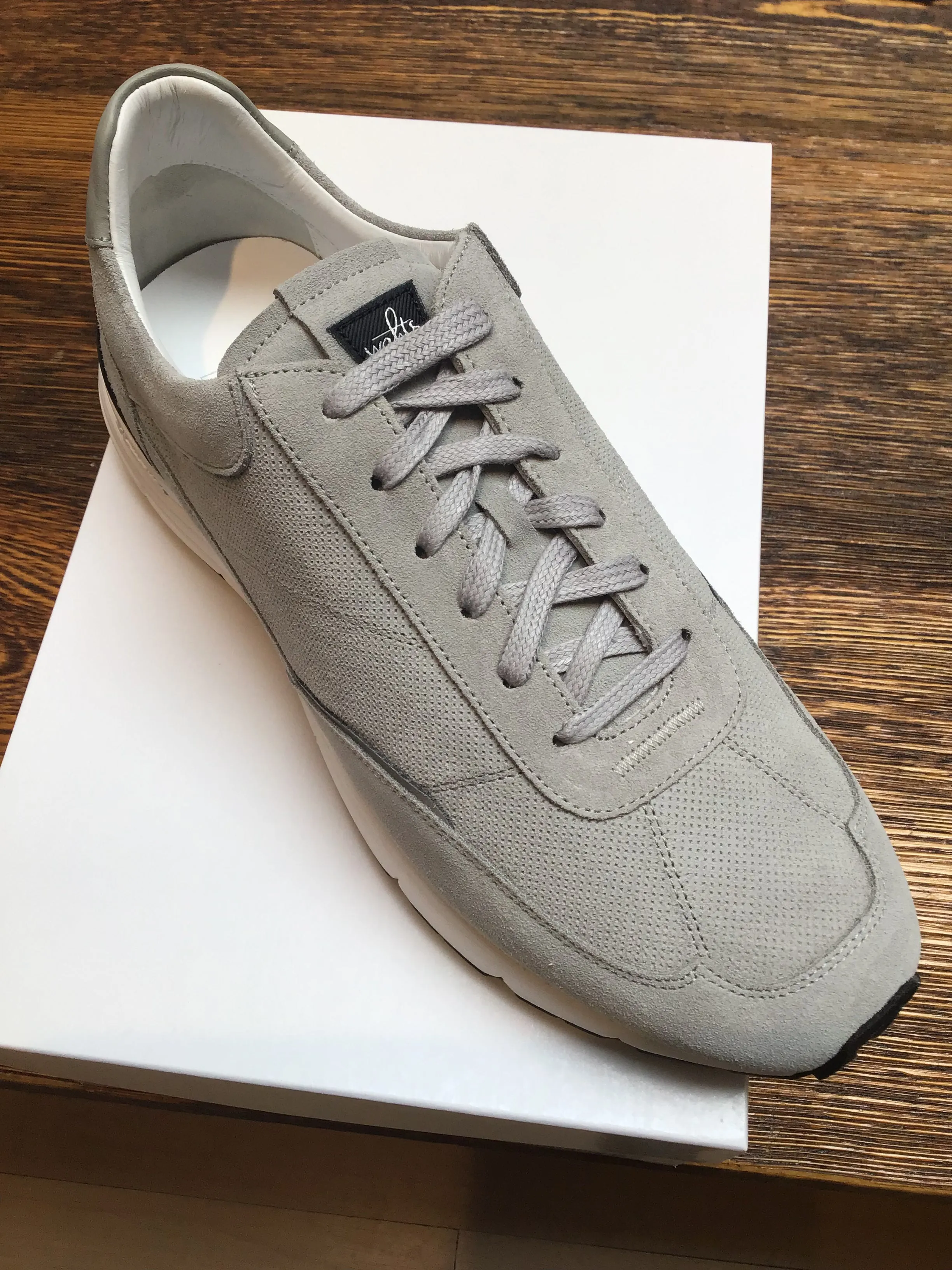 WAHTS Finn Lux Suede Runner Grey